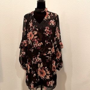 White House Black Market Floral Dress - size small